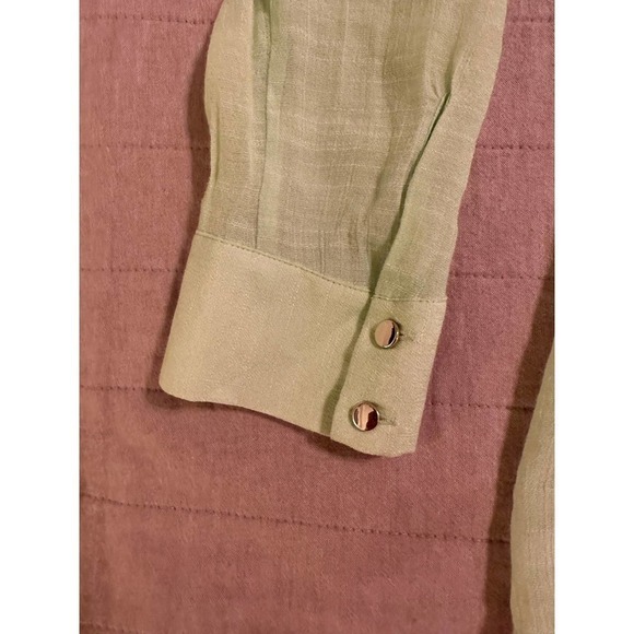 PALETTE Gauze Blouse with Button Detail - Picture 6 of 9